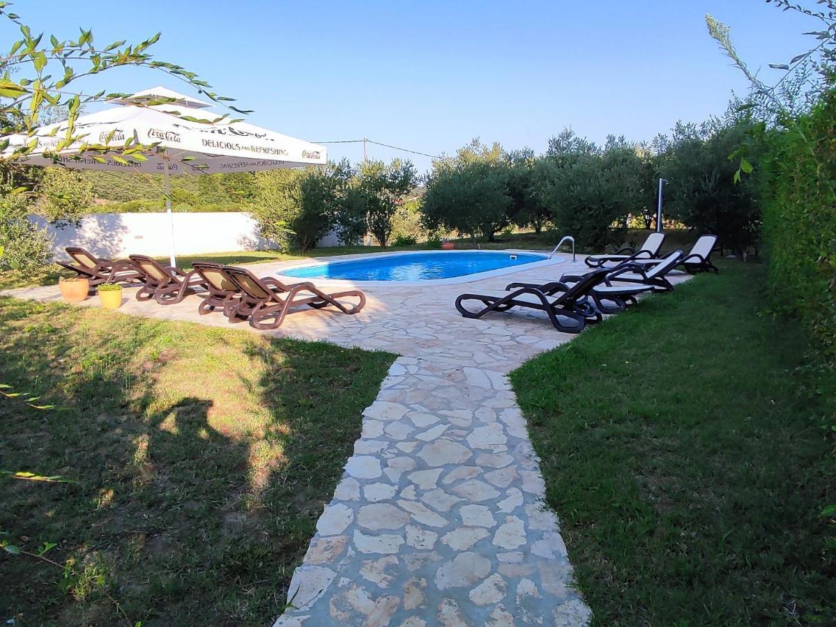 Apartment Arba 1 With Heated Pool ราบ ภายนอก รูปภาพ